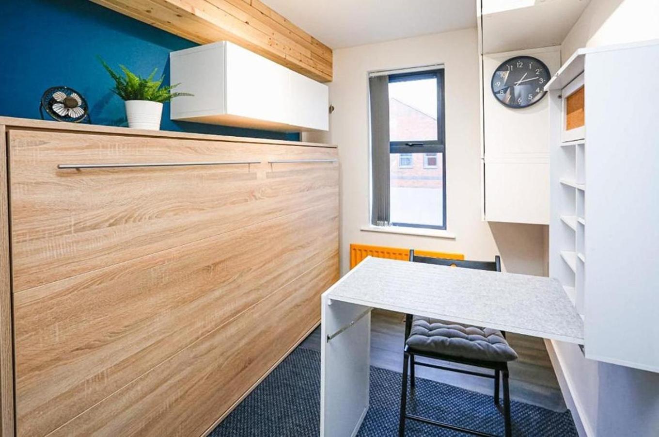Funky City Apartment - Secure Parking - Wifi - Sleeps 6 - No Parties 벨파스트 외부 사진