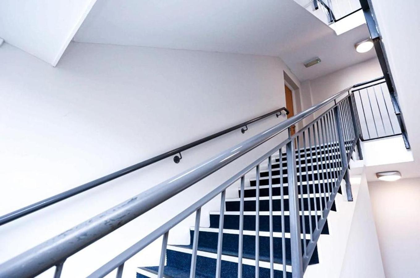 Funky City Apartment - Secure Parking - Wifi - Sleeps 6 - No Parties 벨파스트 외부 사진
